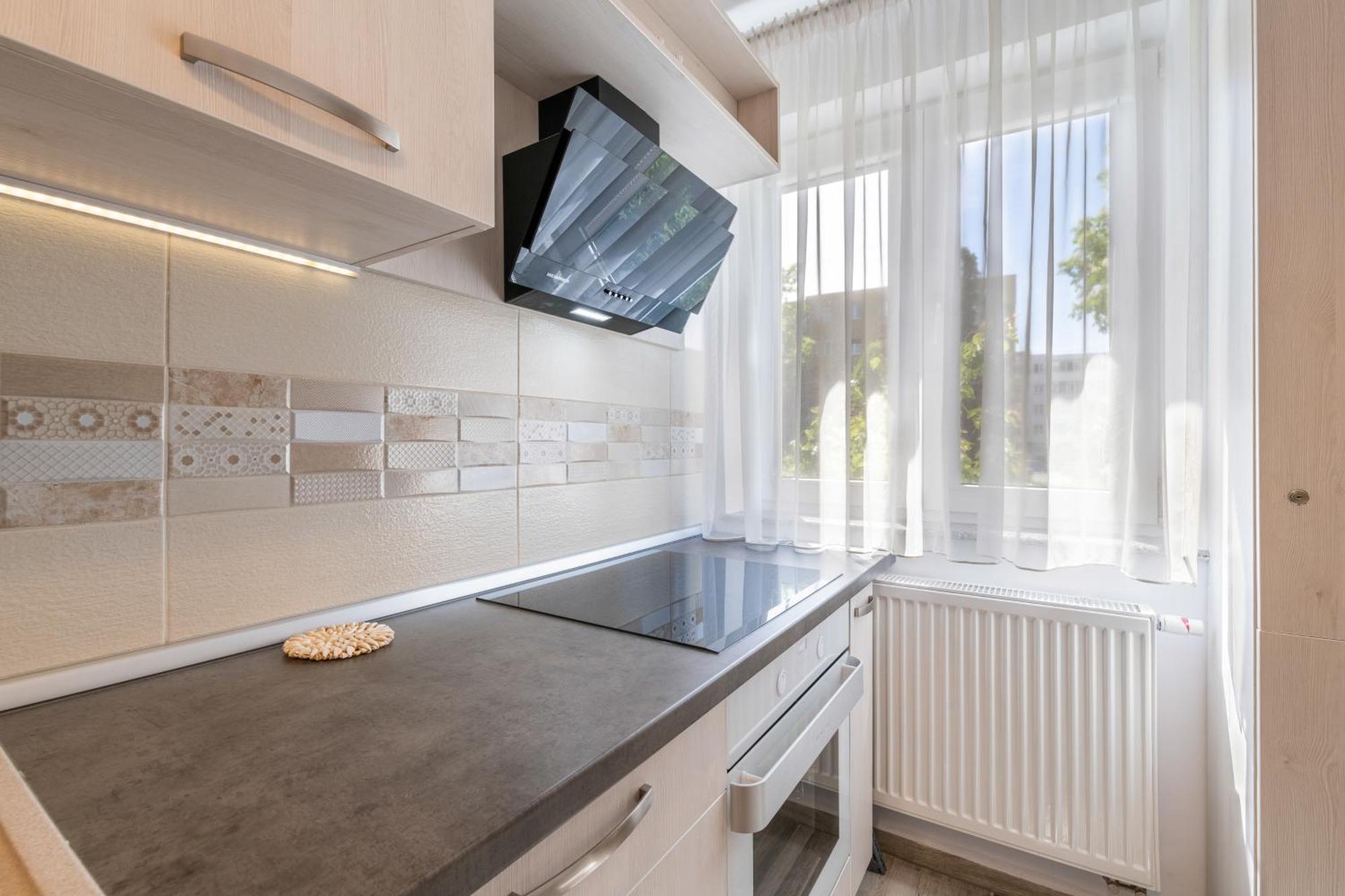 Springhome - Cozy Apartment With Balcony & Parking 브라쇼브 외부 사진